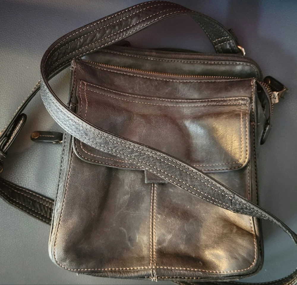 Fossil Leather Crossbody Bag ZB 8944 - Picture 2 of 5